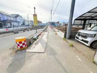 【前面道路含む現地写真】 | 川越市中台2丁目　建築条件なし売地　西武新宿線『南大塚駅』徒歩25分　【福原小学区】