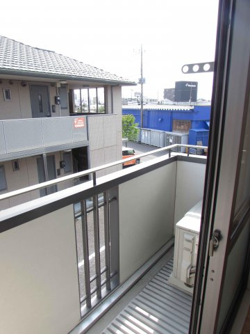 グランデソーニョB棟のバルコニー|２階からの景色です。
