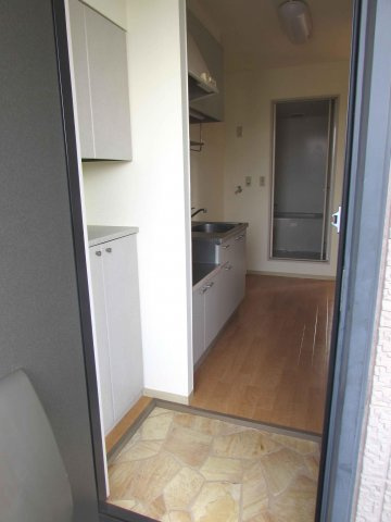 グランデソーニョB棟の玄関