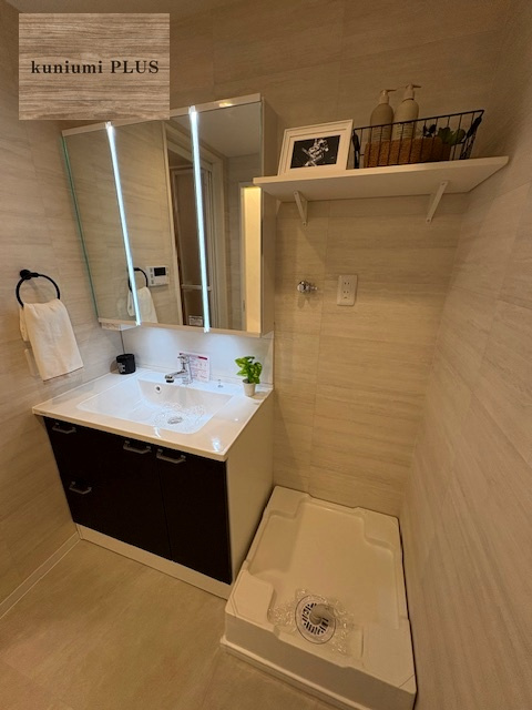 シャルム京橋の洗面所