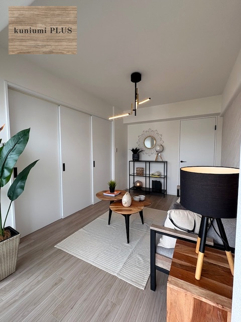 シャルム京橋の洋室