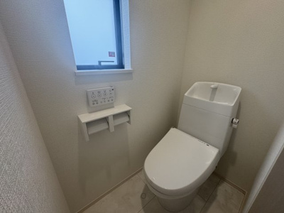 【トイレ】 | 与那原町与那原（全9棟）D号棟 | Ｄ号棟　温水洗浄便座♪