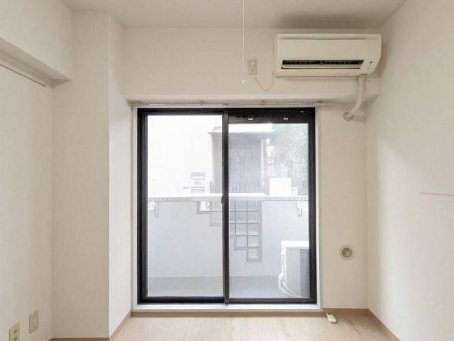 ローズガーデンＡ７１番館(A-071)の居間・リビング