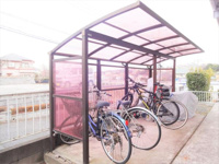 敷地内駐輪場は屋根付