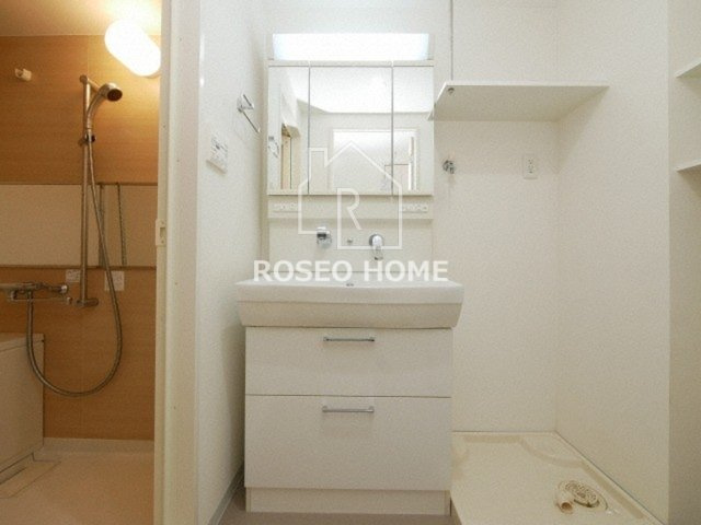 BROU上町台の洗面所