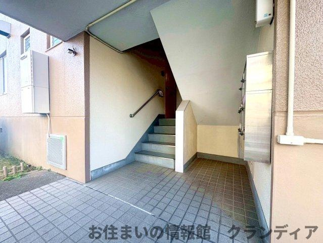 十條草加マンション　B棟の外観|ドキドキの新生活も、安心してスタート。ぴったりの住まいを見つけませんか？クランディアが一緒に住まい選びをサポートします‼　まずは、お気軽にお問合せください　＃クランディア