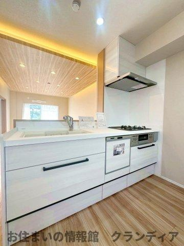 十條草加マンション　B棟のキッチン|ドキドキの新生活も、安心してスタート。ぴったりの住まいを見つけませんか？クランディアが一緒に住まい選びをサポートします‼　まずは、お気軽にお問合せください　＃クランディア