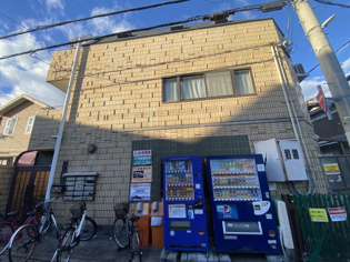 グローバル塚口の外観