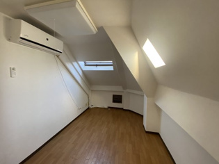 グローバル塚口の居間