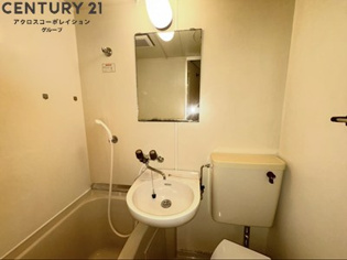 浴室内に洗面台付き！
