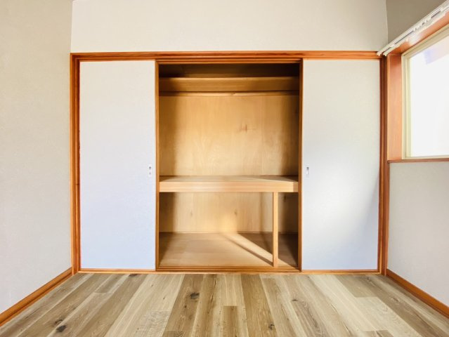 一宮市 大和町馬引字宮浦（西一宮駅） 2階建の収納|2階押入