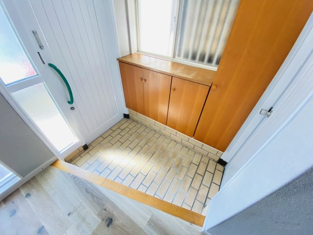 一宮市 大和町馬引字宮浦（西一宮駅） 2階建の玄関