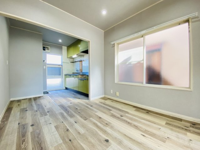 一宮市 大和町馬引字宮浦（西一宮駅） 2階建の居間・リビング