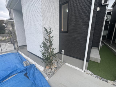 【設備】 | 与那原町与那原（全9棟）E号棟 | E号棟　外水栓♪