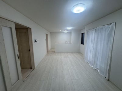 【居間・リビング】 | 与那原町与那原（全9棟）E号棟 | E号棟　LDK16帖♪