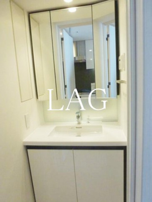 【洗面所】 | プレジリア東日本橋 | 洗面台です。