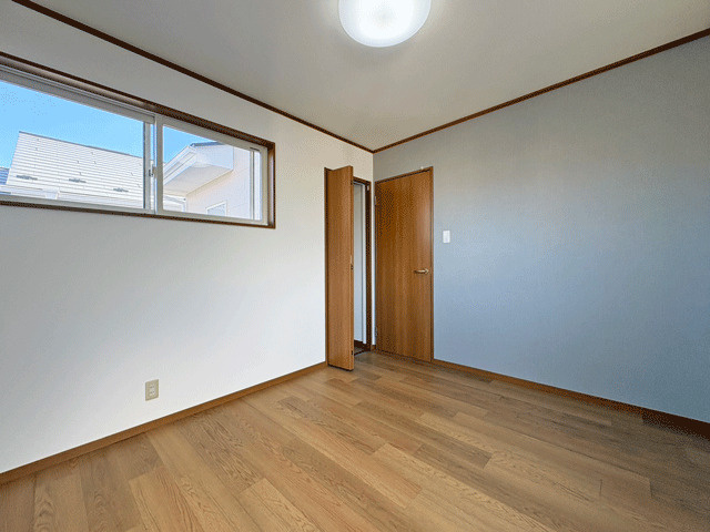 仙台市若林区上飯田2丁目の洋室