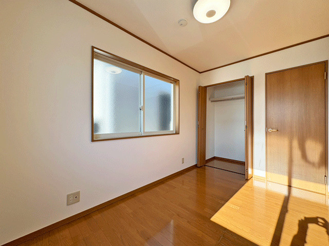 仙台市若林区上飯田2丁目の洋室