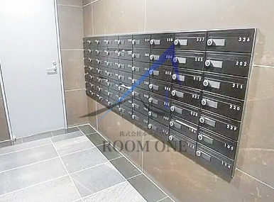 ライジングプレイス綾瀬のその他共用部分|集合ポストです。