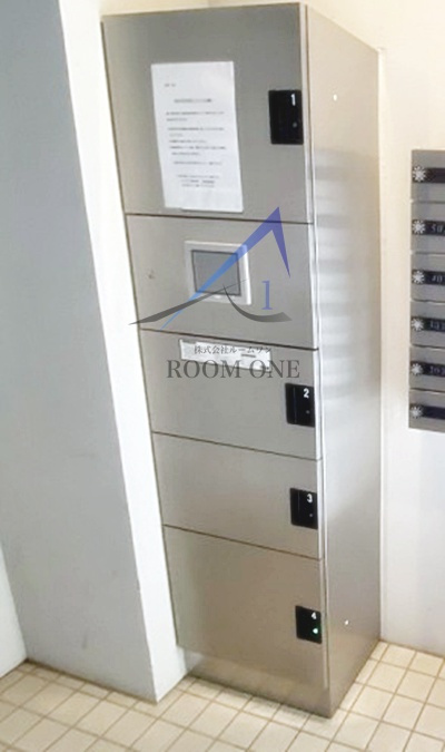 B CITY APARTMENT IKEBUKURO WESTのその他共用部分|宅配ボックスです。