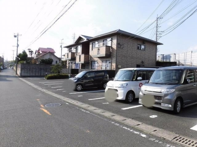 ガーデンプレイスの駐車場
