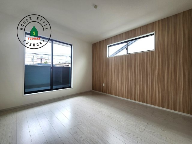 大野城市山田2丁目第1-2棟（1号棟）の寝室|主寝室には収納力に優れたクローゼットがありますので、お部屋もすっきり片付きます。