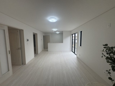 【居間・リビング】 | 与那原町与那原（全9棟）F号棟 | F号棟　LDK17.25帖♪