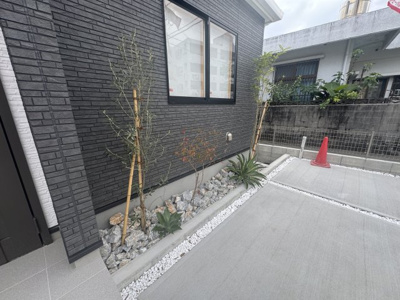 【その他】 | 与那原町与那原（全9棟）F号棟 | F号棟　素敵な植栽付き♪