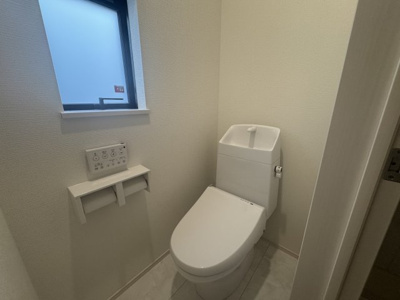 【トイレ】 | 与那原町与那原（全9棟）F号棟 | F号棟　温水洗浄便座♪