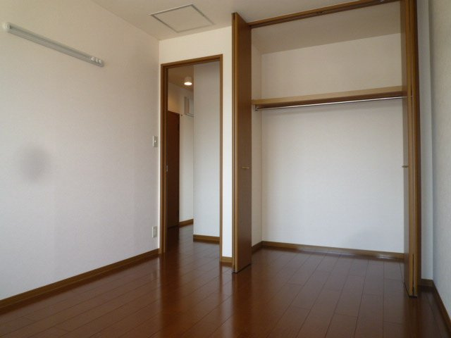 ハッピーライフ北畝Ａの寝室|洋室