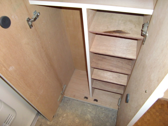 シャトラン弓木三番館の収納