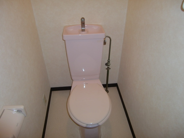 シャトラン弓木三番館のトイレ
