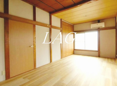 【居間・リビング】 | 新兵衛ハイツ | 洋室のお部屋です。