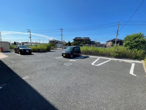 【駐車場】