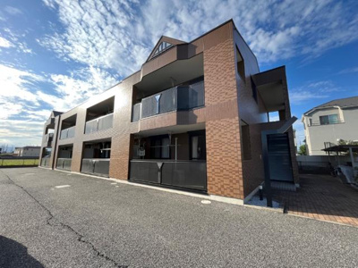 【外観】 | マロングラッセ・デュオ | 外観写真（昼）