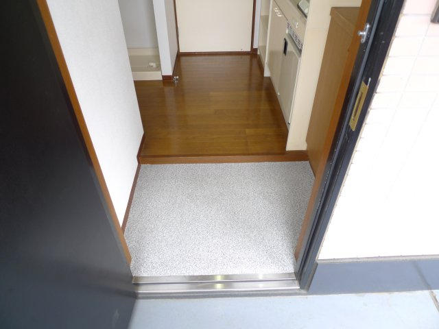 メゾン・ド・ソレイユの玄関