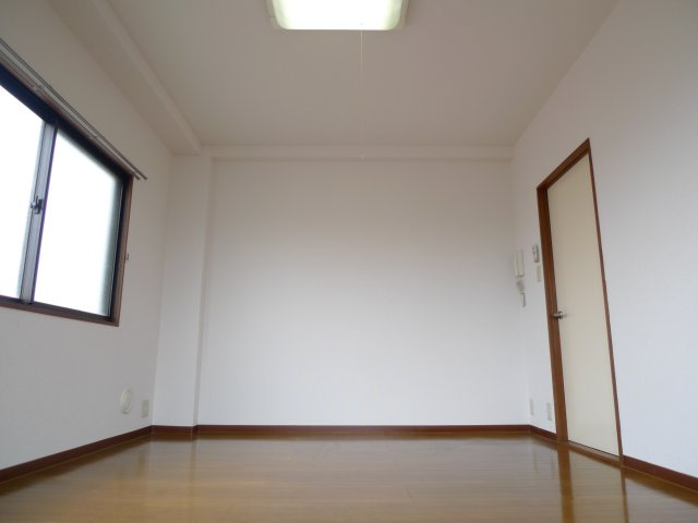 メゾン・ド・ソレイユの居間・リビング