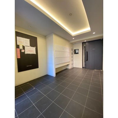 【ロビー】 | Beverly Homes赤塚公園Ⅱ