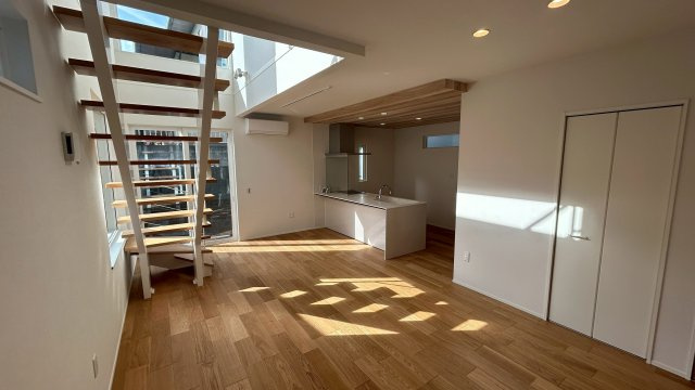 久留米市日ノ出町2号地の居間・リビング