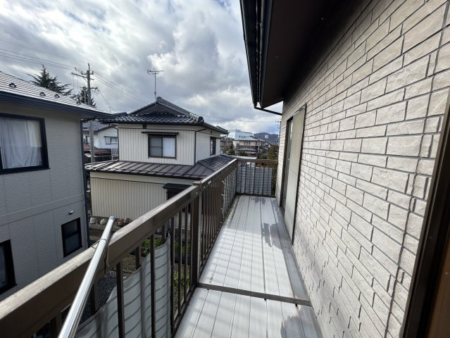 中古戸建　長野市稲里町中氷鉋のバルコニー