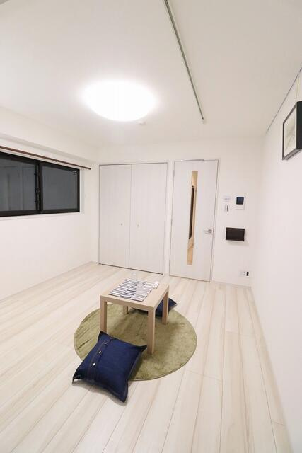 江戸川区北小岩１丁目の賃貸マンションの居間・リビング