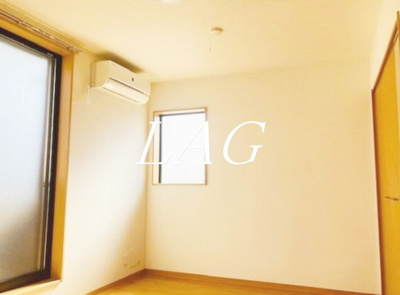 【居間・リビング】 | コンフォートエスト | 洋室のお部屋です。