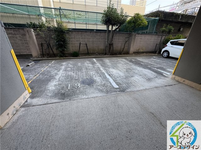 ルモン明石公園の駐車場