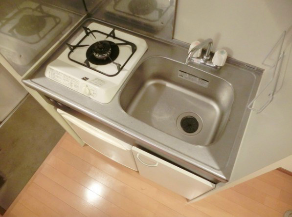 杉並区高円寺南２丁目のアパートのキッチン