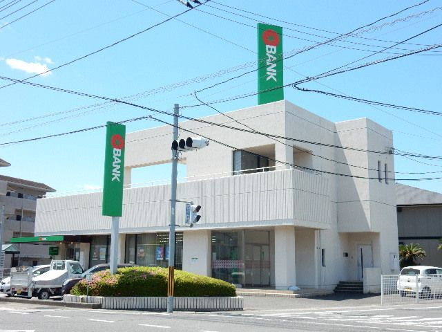 マンション白壁