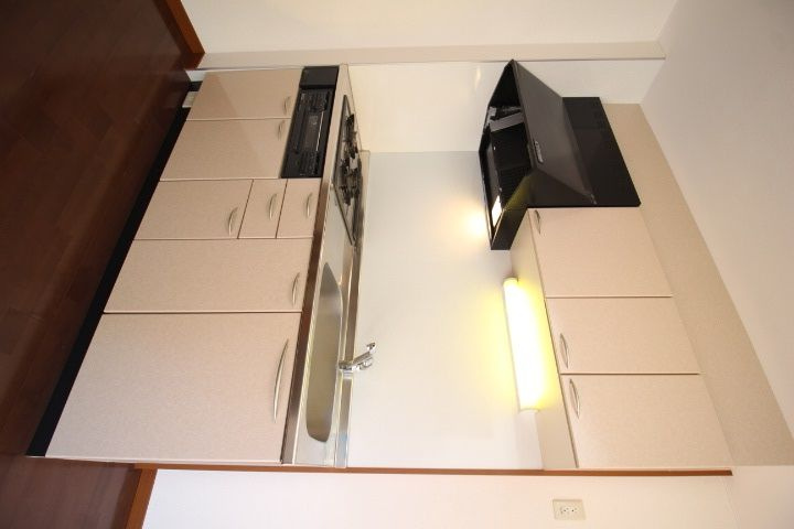 マンション白壁