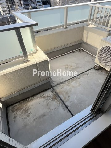 グレイスコート岩本町のバルコニー