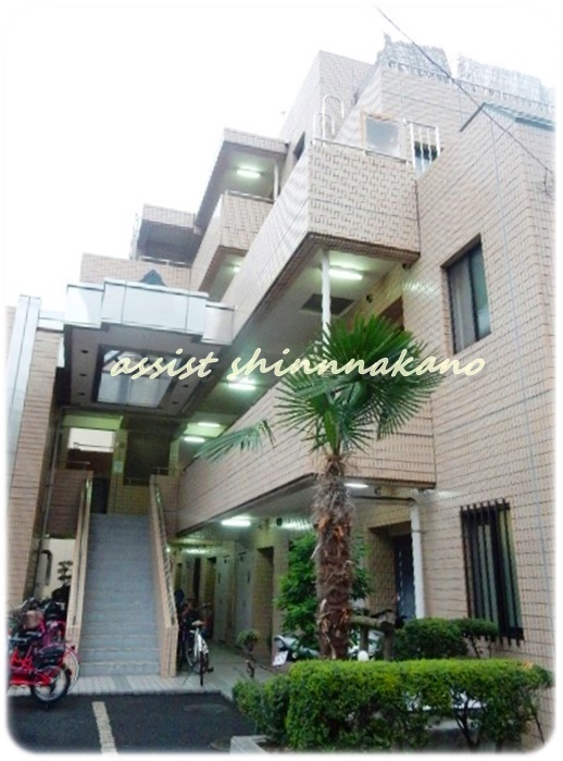 フォレスト中野のエントランス