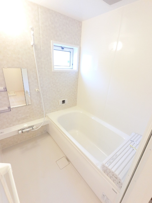 ウィットアイドルの浴室