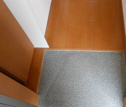 杉並区梅里１丁目のアパートの玄関